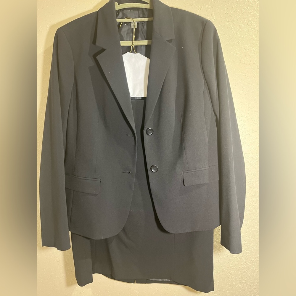 Two Pieces Black Skirt and Blazer